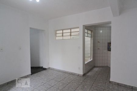 Casa para alugar com 130m², 2 quartos e sem vagaCopa