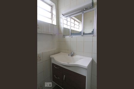 Casa para alugar com 130m², 2 quartos e sem vagaBanheiro