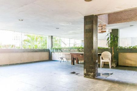 Área comum de apartamento para alugar com 2 quartos, 79m² em Jardim Carioca, Rio de Janeiro