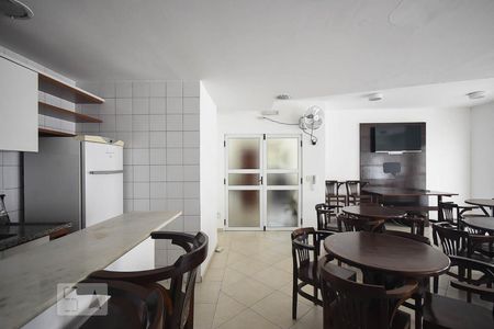 Apartamento para alugar com 55m², 2 quartos e 2 vagasSalão de Festa