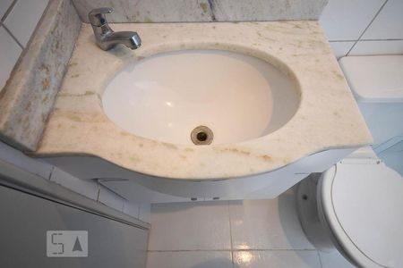 Apartamento para alugar com 55m², 2 quartos e 2 vagasDetalhe do Banheiro Suíte 