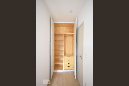 Apartamento para alugar com 55m², 2 quartos e 2 vagasArmário da Suíte 