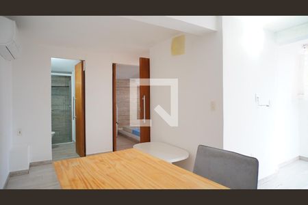 Sala_Cozinha de casa para alugar com 2 quartos, 48m² em Centro, Florianópolis