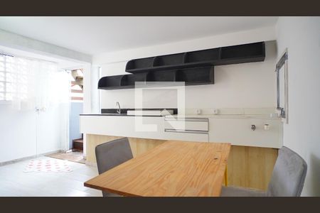 Sala_Cozinha de casa para alugar com 2 quartos, 48m² em Centro, Florianópolis