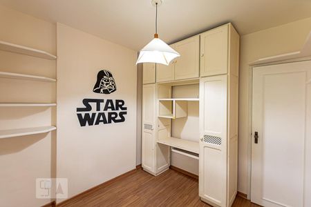 Quarto 1 de apartamento para alugar com 3 quartos, 130m² em Icaraí, Niterói