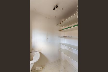 Apartamento para alugar com 130m², 3 quartos e 1 vagaÁrea de Serviço