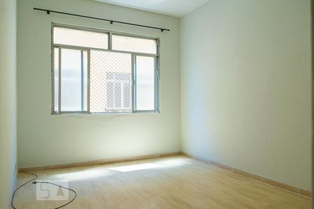 Sala de apartamento à venda com 2 quartos, 54m² em Vaz Lobo, Rio de Janeiro