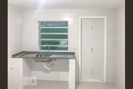 Cozinha de casa para alugar com 1 quarto, 50m² em Chácara Inglesa, São Paulo