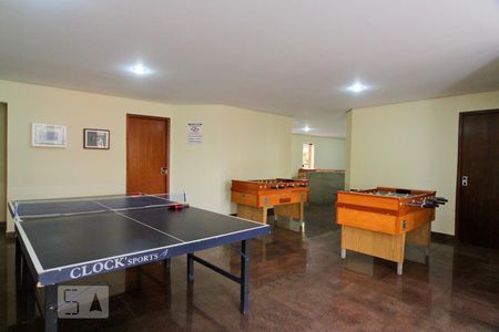 Apartamento à venda com 260m², 4 quartos e 4 vagas Apartamento à venda com 260m², 4 quartos e 4 vagasÁrea comum - Salão de jogos