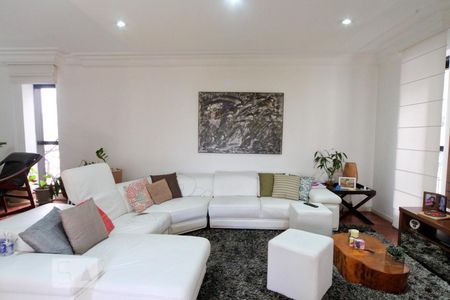 Apartamento à venda com 260m², 4 quartos e 4 vagas Apartamento à venda com 260m², 4 quartos e 4 vagasSala