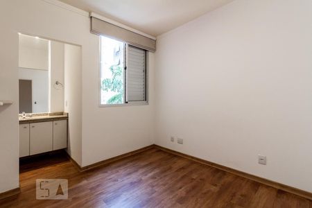 Suite 1 de apartamento para alugar com 2 quartos, 80m² em Indianópolis, São Paulo