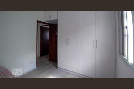 Casa à venda com 260m², 3 quartos e 2 vagasQuarto