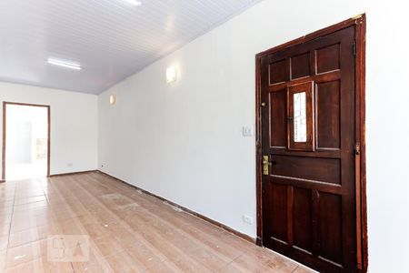 Sala de casa para alugar com 3 quartos, 200m² em Vila Nivi, São Paulo