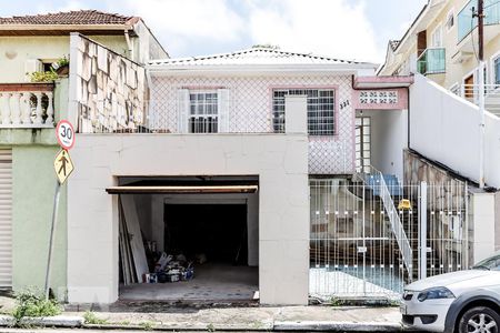 Casa para alugar com 200m², 3 quartos e 3 vagasFachada