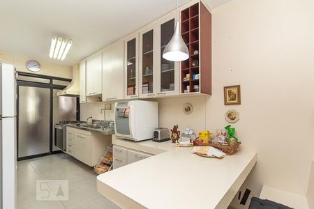 Apartamento à venda com 171m², 3 quartos e 2 vagasCozinha