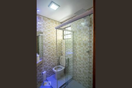 Apartamento à venda com 198m², 2 quartos e 2 vagas Apartamento à venda com 198m², 2 quartos e 2 vagasBanheiro da Suíte 2