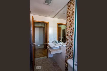 Apartamento à venda com 198m², 2 quartos e 2 vagas