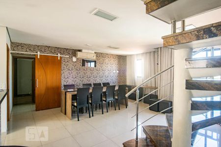 Apartamento à venda com 198m², 2 quartos e 2 vagas