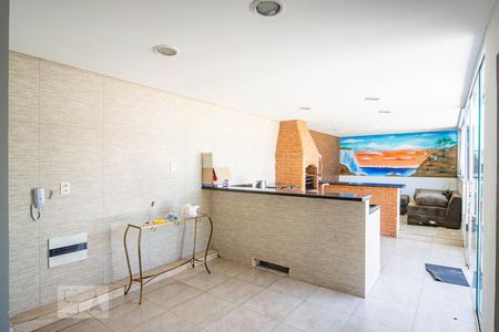 Apartamento à venda com 198m², 2 quartos e 2 vagas Apartamento à venda com 198m², 2 quartos e 2 vagasCobertura