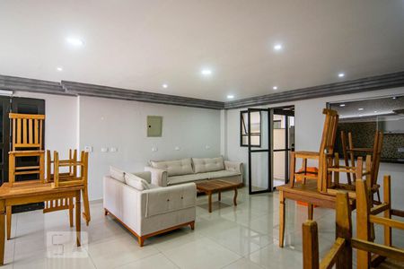 Apartamento à venda com 198m², 2 quartos e 2 vagas Apartamento à venda com 198m², 2 quartos e 2 vagasÁrea comum - Salão de festas