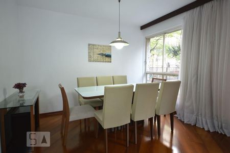 Apartamento à venda com 190m², 3 quartos e 1 vaga Apartamento à venda com 190m², 3 quartos e 1 vagaSala