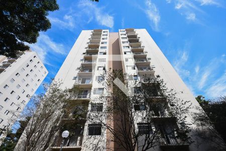 Apartamento para alugar com 52m², 2 quartos e 1 vaga Apartamento para alugar com 52m², 2 quartos e 1 vagaFachada