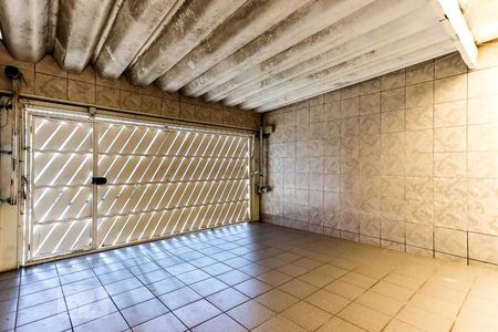 Casa à venda com 227m², 3 quartos e 2 vagas Casa à venda com 227m², 3 quartos e 2 vagasGaragem