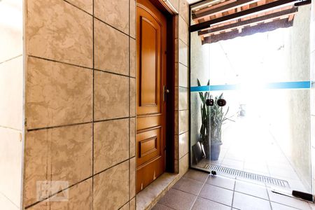 Casa à venda com 227m², 3 quartos e 2 vagas Casa à venda com 227m², 3 quartos e 2 vagasHall de Entrada