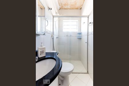 Casa à venda com 227m², 3 quartos e 2 vagas Casa à venda com 227m², 3 quartos e 2 vagasBanheiro da Suíte