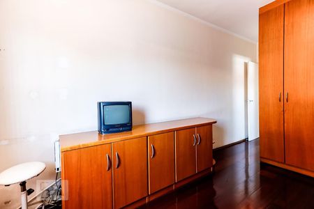 Casa à venda com 227m², 3 quartos e 2 vagas Casa à venda com 227m², 3 quartos e 2 vagasQuarto 1 Suíte