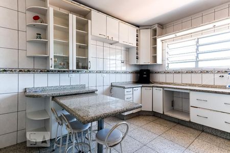 Casa à venda com 227m², 3 quartos e 2 vagas Casa à venda com 227m², 3 quartos e 2 vagasQuarto 3