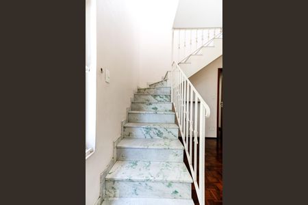 Escadas Quartos de casa à venda com 3 quartos, 227m² em Vila Nova Mazzei, São Paulo