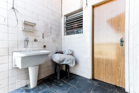 Casa à venda com 227m², 3 quartos e 2 vagas Casa à venda com 227m², 3 quartos e 2 vagasÁrea de Serviço