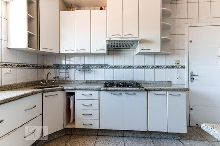 Casa à venda com 227m², 3 quartos e 2 vagas Casa à venda com 227m², 3 quartos e 2 vagasQuarto 3