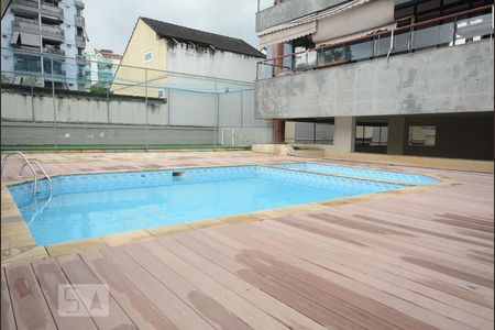 Apartamento à venda com 166m², 4 quartos e 2 vagasÁrea Comum - Piscina