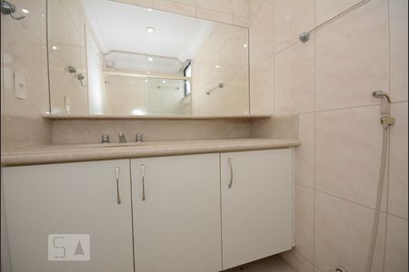 Apartamento à venda com 166m², 4 quartos e 2 vagasBanheiro Suíte 3