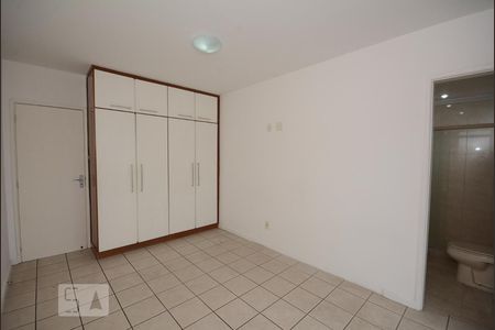 Apartamento à venda com 166m², 4 quartos e 2 vagasSuíte 2