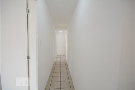 Apartamento à venda com 166m², 4 quartos e 2 vagasCorredor