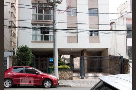 Apartamento à venda com 128m², 2 quartos e 1 vagaFachada