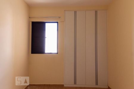 quarto 02 de apartamento para alugar com 2 quartos, 68m² em Mansões Santo Antônio, Campinas