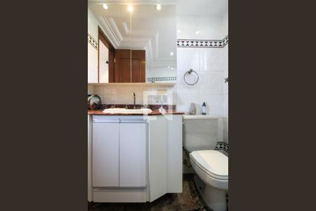 Apartamento à venda com 129m², 1 quarto e 3 vagas Apartamento à venda com 129m², 1 quarto e 3 vagasBanheiro