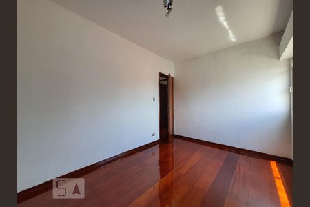 Apartamento à venda com 70m², 3 quartos e 1 vagaQuarto 2