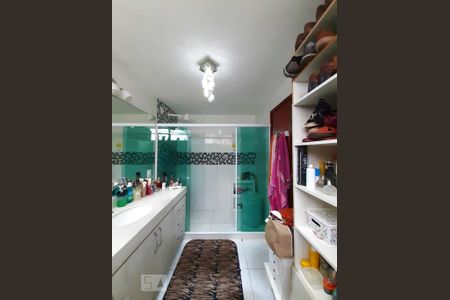 Casa para alugar com 200m², 3 quartos e sem vaga Casa para alugar com 200m², 3 quartos e sem vagaBanheiro da Suíte