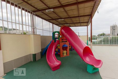 Apartamento à venda com 66m², 2 quartos e 1 vagaÁrea Comum - Playground