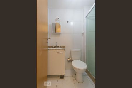 Apartamento à venda com 66m², 2 quartos e 1 vagaBanheiro Social