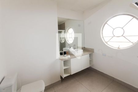 Apartamento à venda com 83m², 2 quartos e 1 vagaBanheiro da Suíte