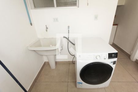 Apartamento à venda com 83m², 2 quartos e 1 vagaÁrea de Serviço