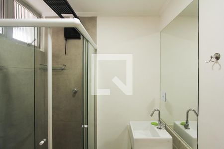 Banheiro de apartamento à venda com 2 quartos, 83m² em Vila Nova Conceição, São Paulo