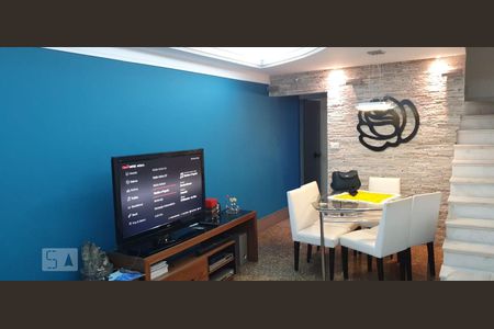 Casa à venda com 305m², 3 quartos e 4 vagasSala