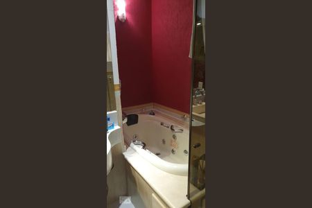 Casa à venda com 305m², 3 quartos e 4 vagasBanheiro 3